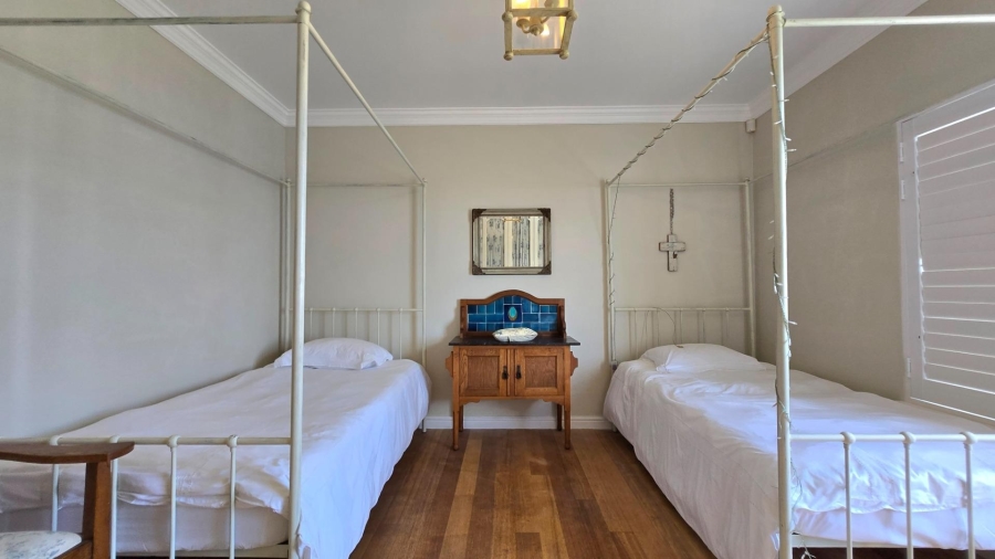 6 Bedroom Property for Sale in Franskraal Western Cape